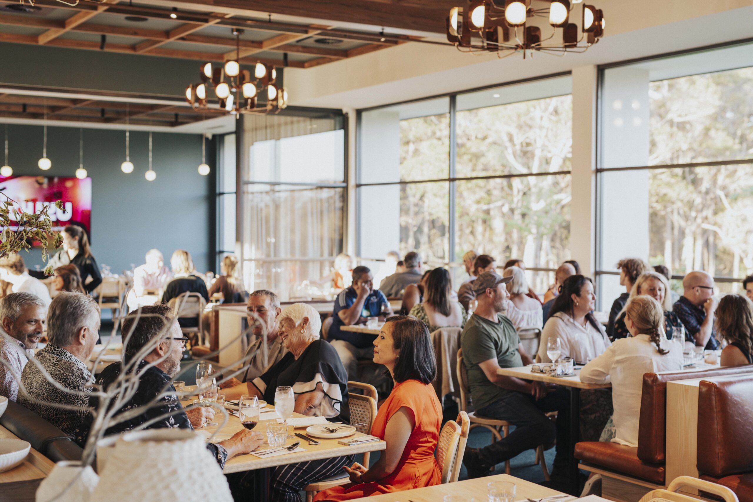 LL-MISSCHOWSMARGARETRIVER-86